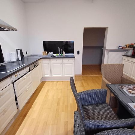 Doppelzimmer, Tv- Bad, Kuehlschrank- Parkplatz-17 Meine Esterno foto