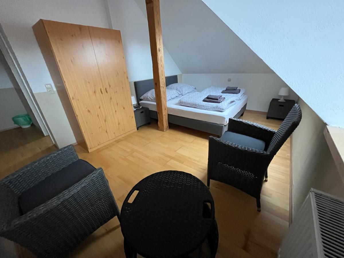 Doppelzimmer, Tv- Bad, Kuehlschrank- Parkplatz-17 Meine Esterno foto
