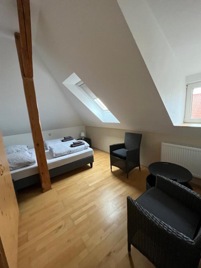 Doppelzimmer, Tv- Bad, Kuehlschrank- Parkplatz-17 Meine Esterno foto