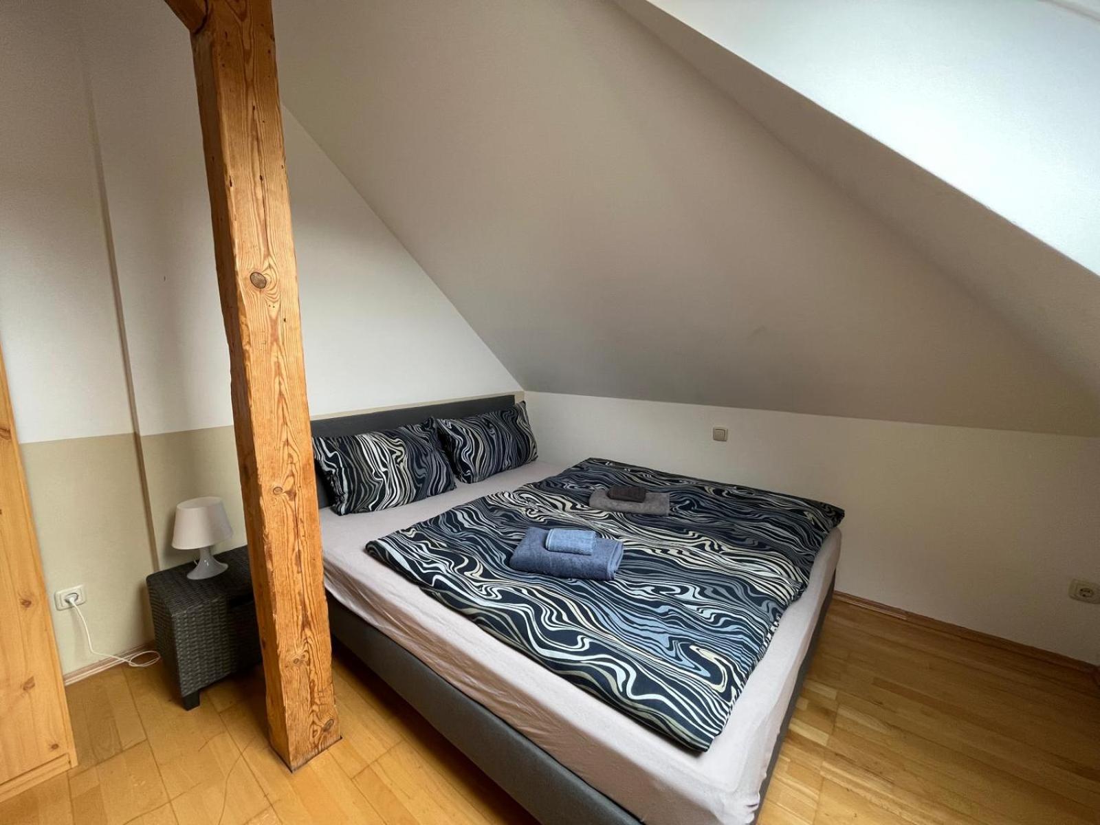 Doppelzimmer, Tv- Bad, Kuehlschrank- Parkplatz-17 Meine Esterno foto