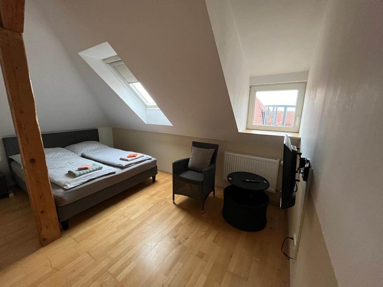 Doppelzimmer, Tv- Bad, Kuehlschrank- Parkplatz-17 Meine Esterno foto